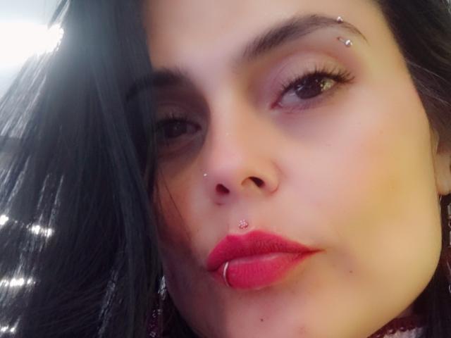 CharlotteCrofort - Live porn &amp; sex cam - 26421313