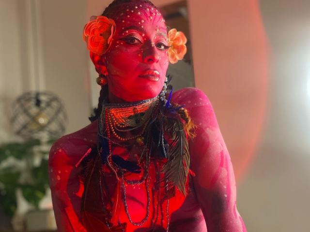 Sahrataylorr - Live porn &amp; sex cam - 26425133