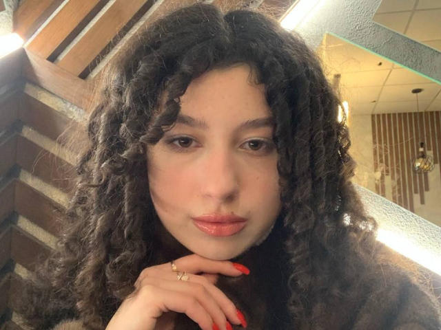 ArianaFoxx - Live sexe cam - 26428229