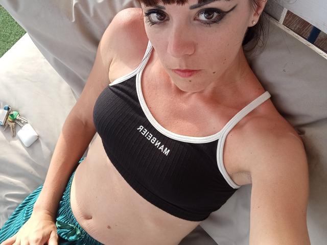 OrianaLaFrancaise - Live porno og sexkamera - 26433105