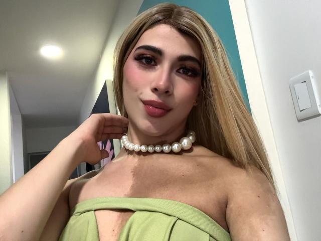 LiaColin - Live porn &amp; sex cam - 26434985