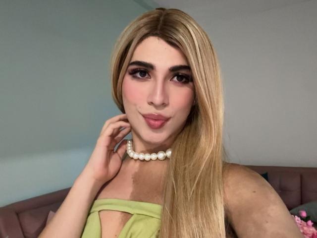 LiaColin - Live porn &amp; sex cam - 26434989