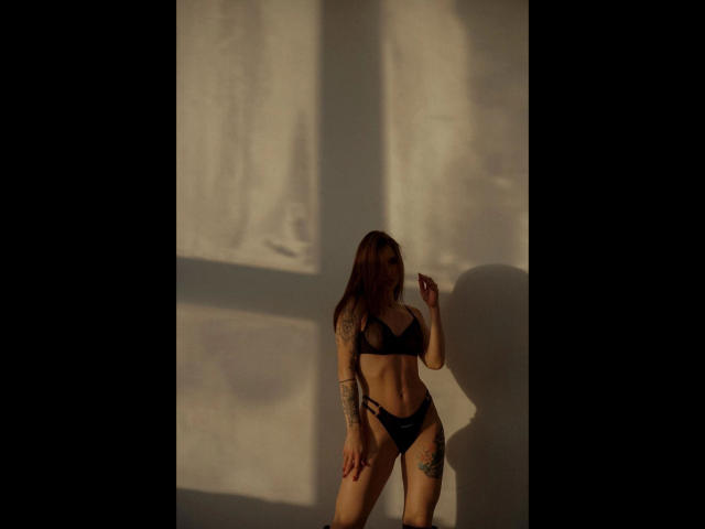 sweetlessie-hot - Sexe cam en vivo - 26436925