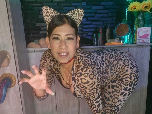 LaurenHills - ライブポルノ&amp;セックスカム - 26437897