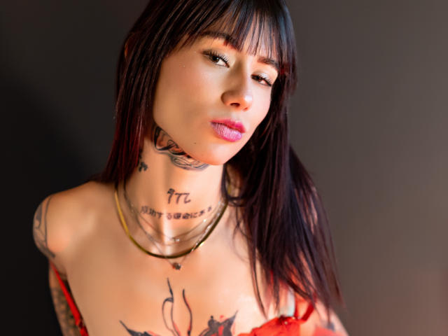 MiaNapoles - Live porn &amp; sex cam - 26440437