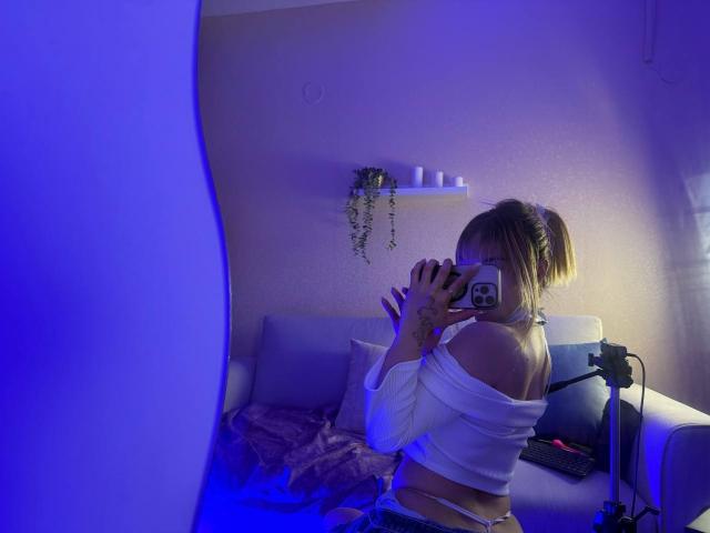 EmmaRiveraa - Porno na żywo i seks kamera - 26441049