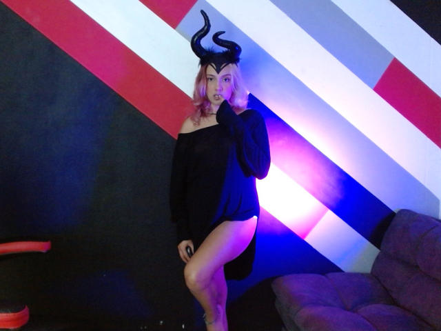 AlterEgoSecond - Live porn &amp; sex cam - 26442933