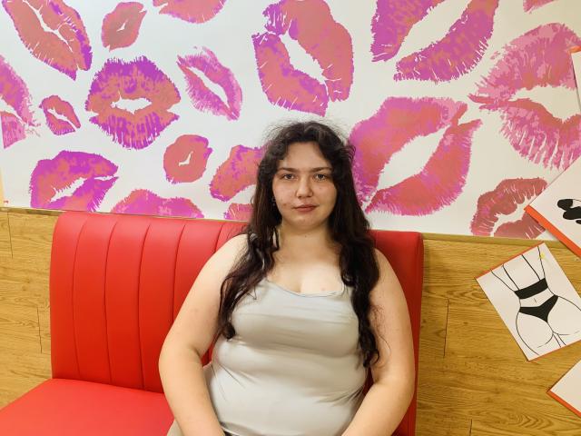 NeonilaLisova - Live porn &amp; sex cam - 26443445