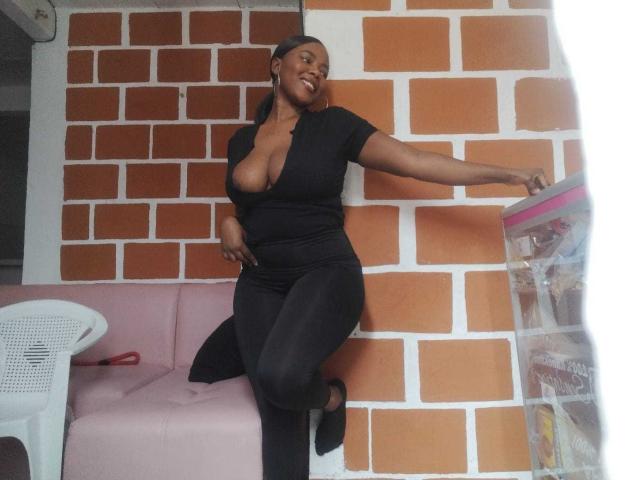 MacarenaBoobs - сексуальная веб-камера в реальном времени - 26445613