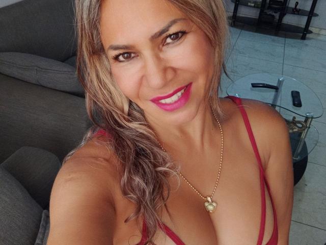 BrigiteWalsh - Live porn &amp; sex cam - 26446497