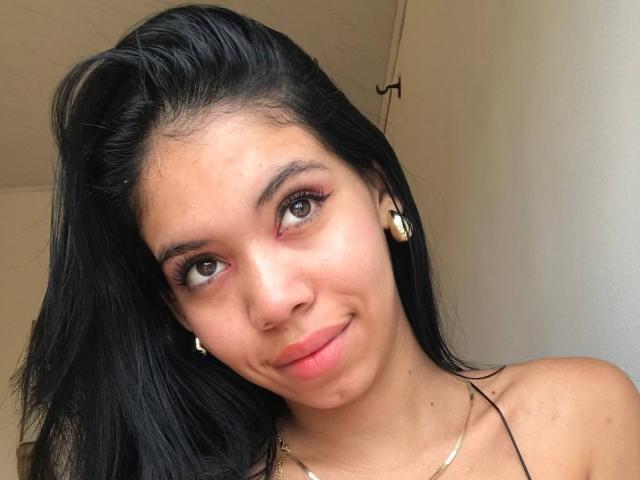 EmaGarces - Live porn &amp; sex cam - 26447693