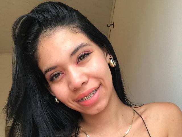 EmaGarces - Live sex cam - 26447749