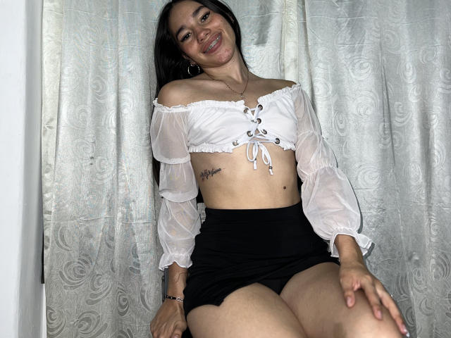 SophiaStorm - Live porn &amp; sex cam - 26451405