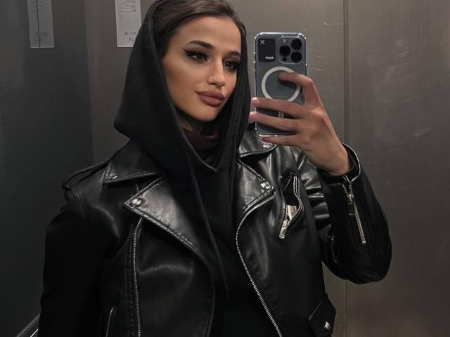 TrickyAlice - Live porn &amp; sex cam - 26452877