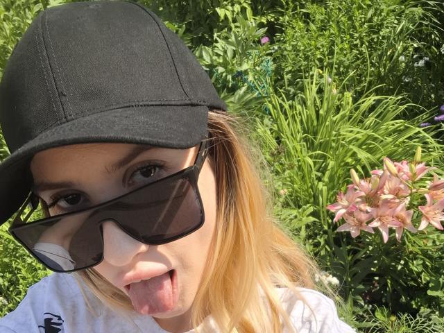 ElzaKomx - Porno na żywo i seks kamera - 26453425