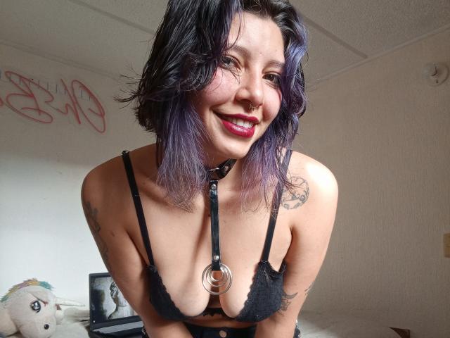 AluDamn - Live porn &amp; sex cam - 26460893