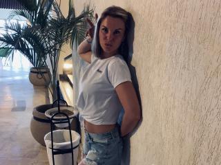 BelleLisaG - Live sex cam - 26464309