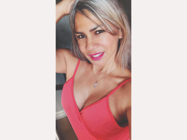 BrigiteWalsh - Sexe cam en vivo - 26464909