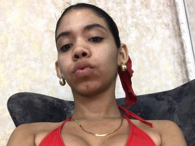 EmaGarces - Live porn &amp; sex cam - 26466617