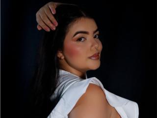LaraJames - Live sex cam - 26469833