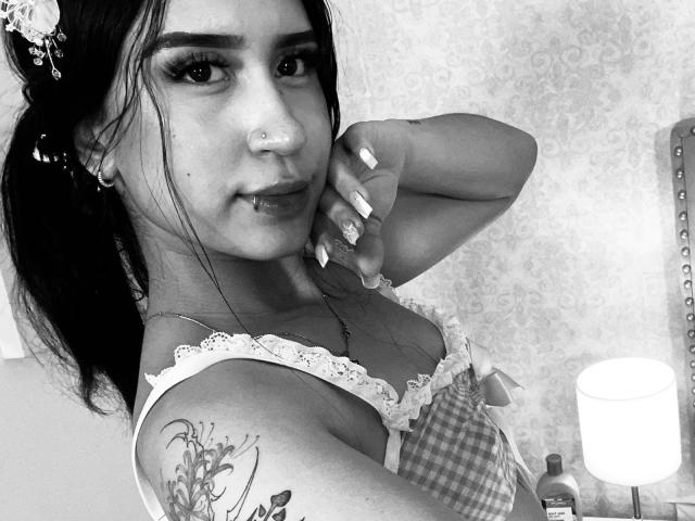 AnnaTorress - Live porn &amp; sex cam - 26470597