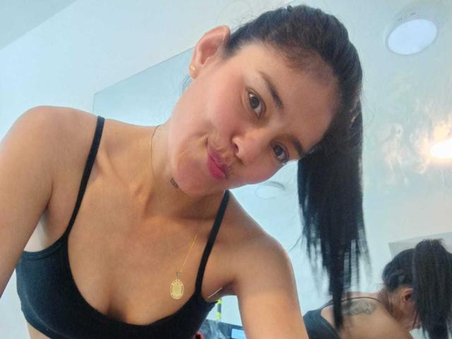 ElizabethManson - Live porn &amp; sex cam - 26472005