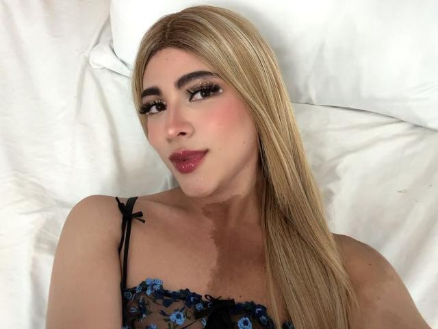 LiaColin - Live porn &amp; sex cam - 26478393