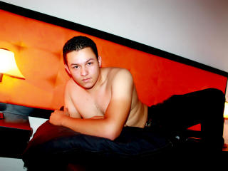 AlejandroFox - Live porn &amp; sex cam - 2648432