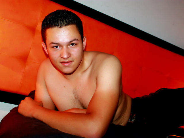 AlejandroFox - Sexe cam en vivo - 2648433