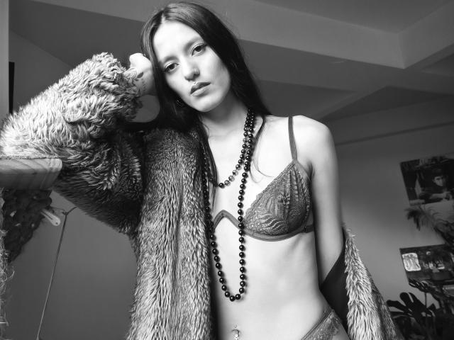 VioletteSourire - Sexe cam en vivo - 26488005