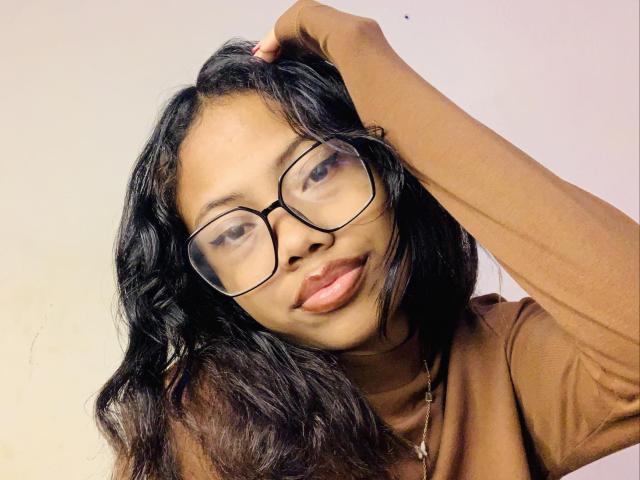 LindaSanchezL - Sexe cam en vivo - 26494653