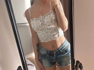 younglily-hot - Live porn &amp; sex cam - 26502561