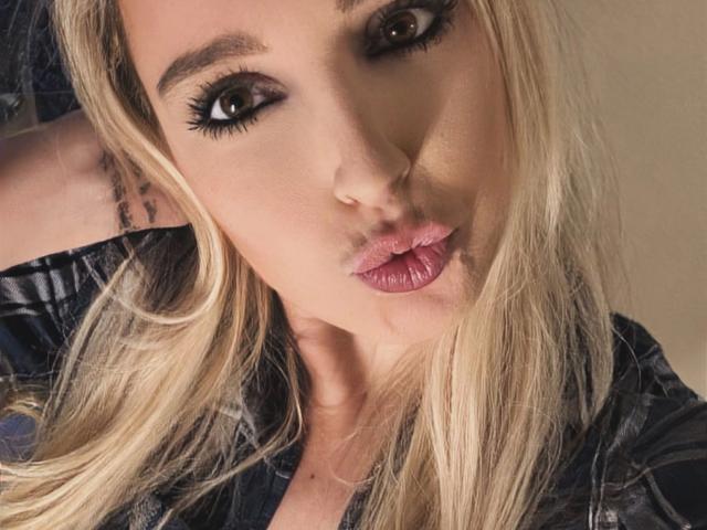 Lounia-hot - Live porn &amp; sex cam - 26503373