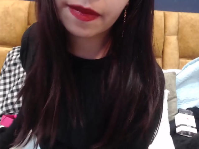 JuliaWaine - Live porn &amp; sex cam - 26507645