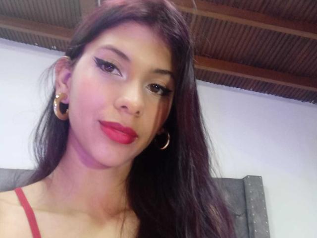 DanikaSerov - Live porn &amp; sex cam - 26512757