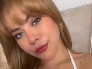 EmilyWattsson - Live porn &amp; sex cam - 26515841