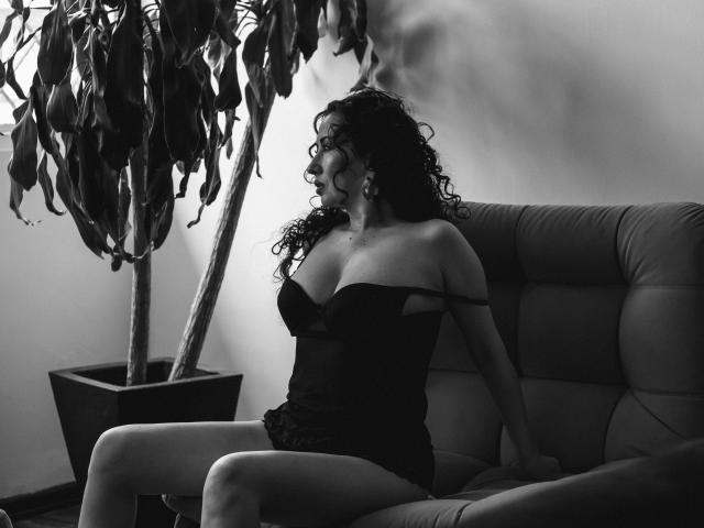 SamanthaAntolin - Live Sex Cam - 26518861