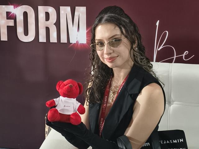 ElizaCanterville - Live sexe cam - 26520637