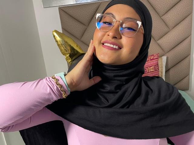 HelueJamil - Live sex cam - 26527460