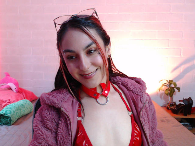 AmyStreetwise69 - Live porn &amp; sex cam - 26529076