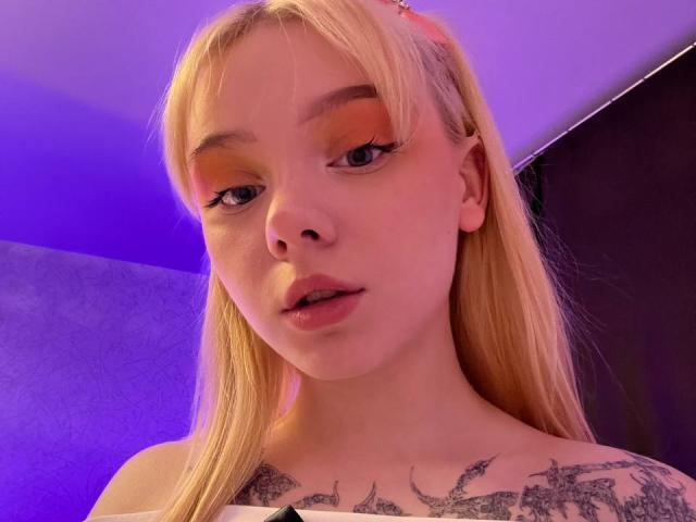 EnchantingEyes - Live Sex Cam - 26529084