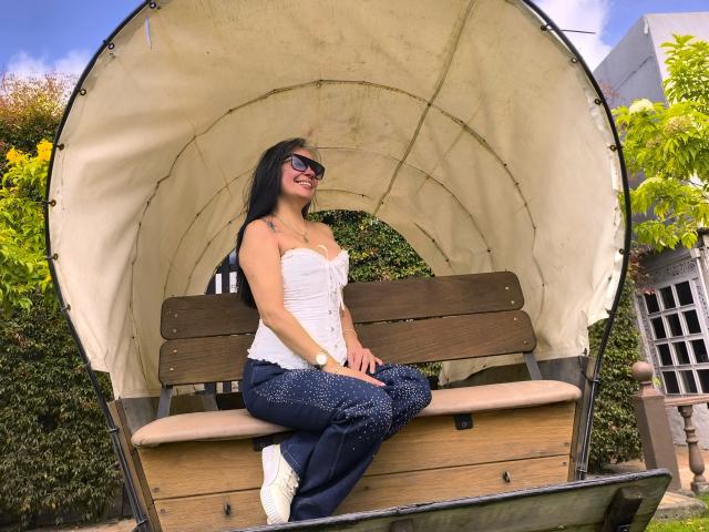 LailaCastillo - Live porn &amp; sex cam - 26537400