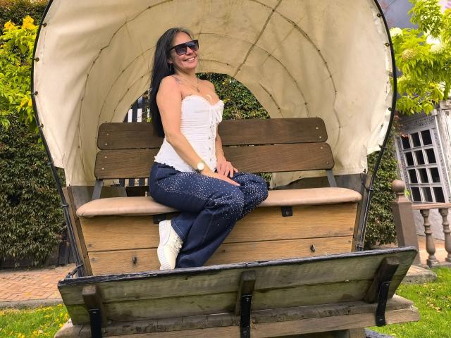 LailaCastillo - Live porn &amp; sex cam - 26537404