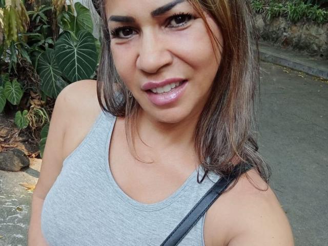 BrigiteWalsh - Live porn &amp; sex cam - 26539448