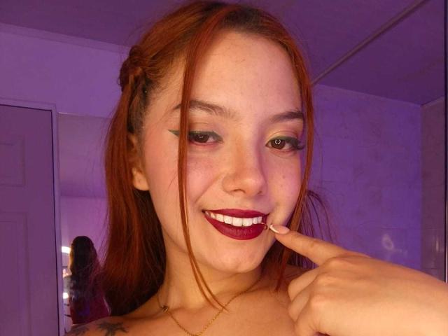 EmmaThomsonn - Live porn &amp; sex cam - 26542356
