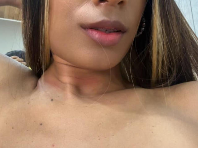 NatashaLewis - Live porn &amp; sex cam - 26545872