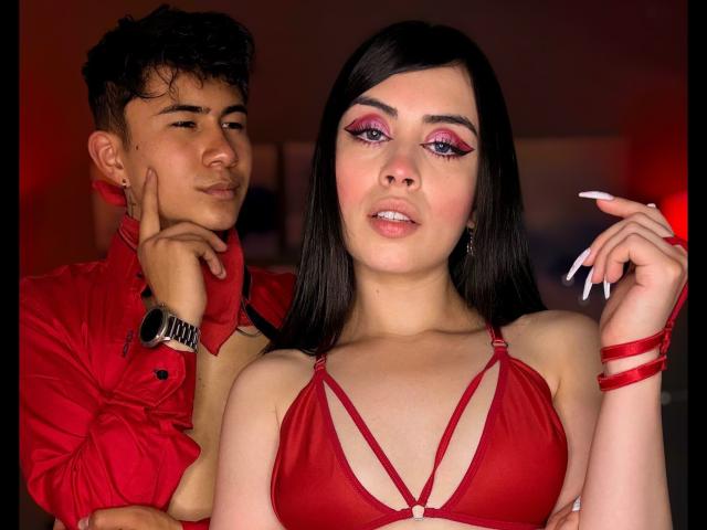 NoahAndRose - Live sex cam - 26551912