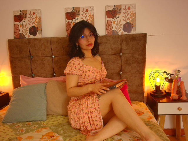 SeleneLeon - Live sex cam - 26552292