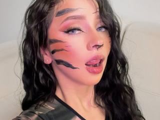 KloeThompson - Live porn &amp; sex cam - 26552592