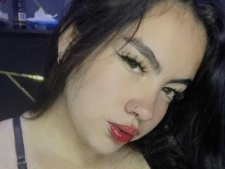 ZoeQuinn - Live sex cam - 26555930